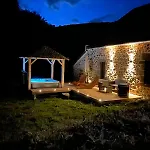 Villa La Maison Des Volcans Cantal *