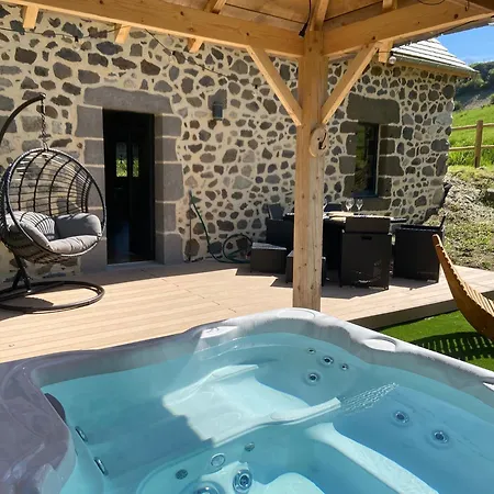 La Maison Des Volcans Cantal Villa Saint-Bonnet-de-Condat