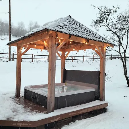 Villa La Maison Des Volcans Cantal